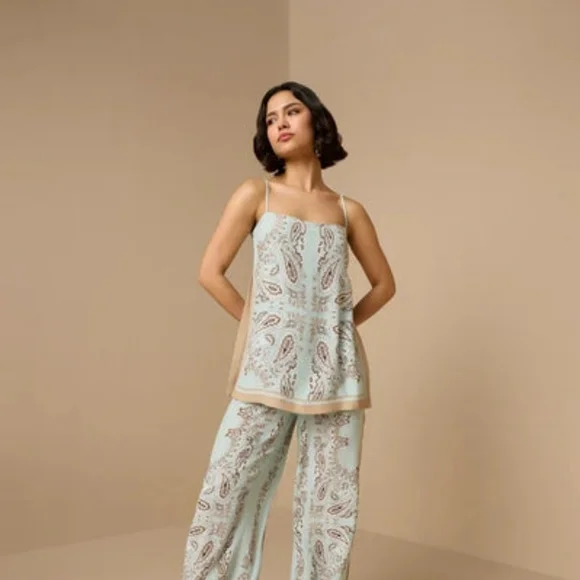 Hemant & Nandita Paisley Aqua Blue  Green Slit Top NWT Sz XS - Picture 11 of 14